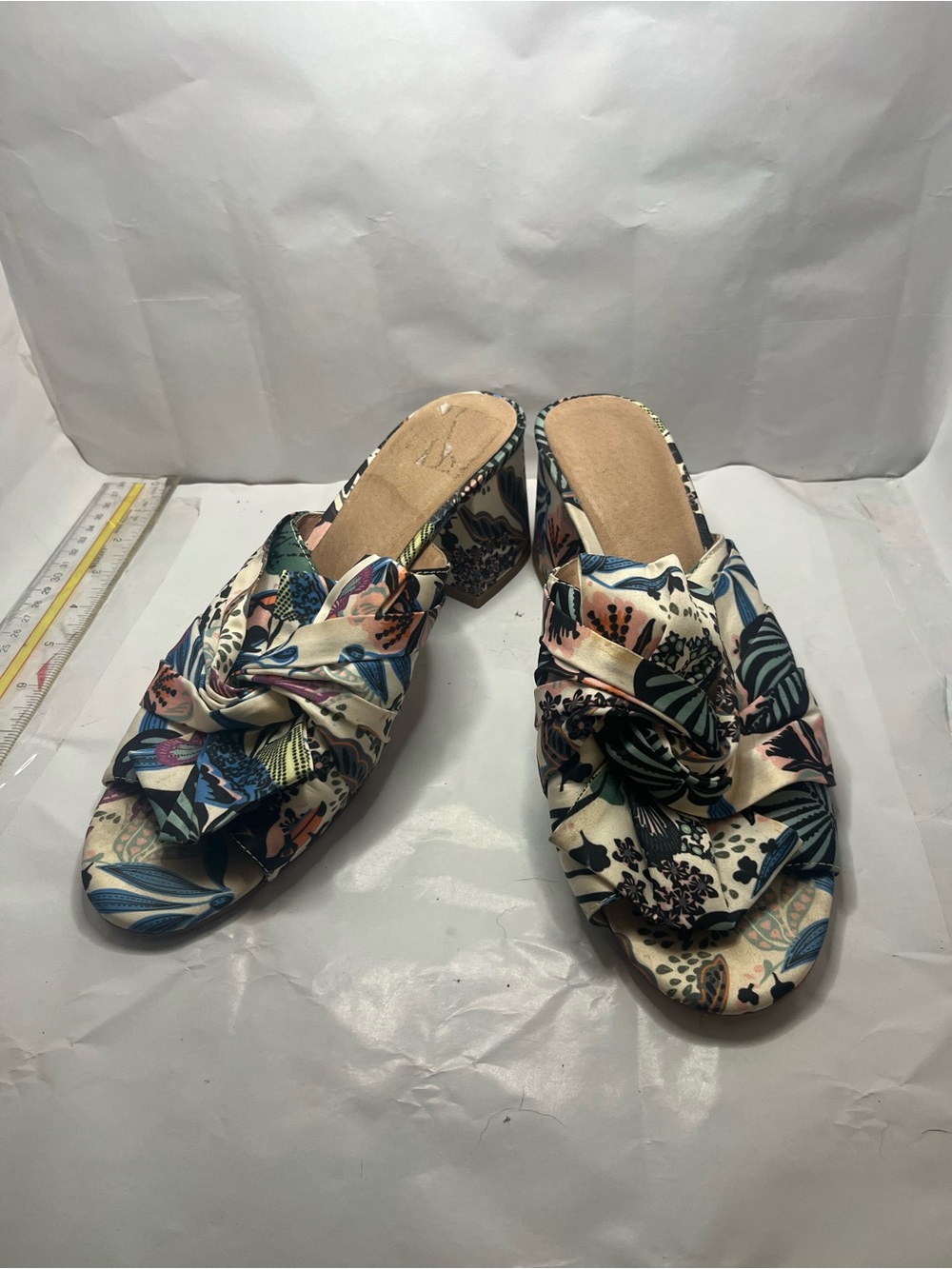 Halogen slip on Floral Knot-Front Block Heel Mules - Cream Multi